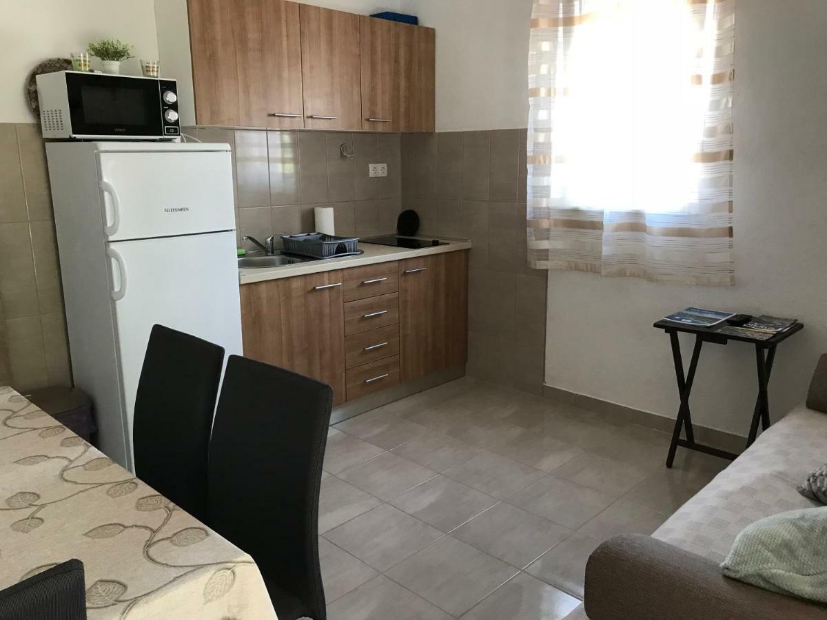 Donji Okrug  Apartman Mirjana With Terrace And Free Parking מראה חיצוני תמונה